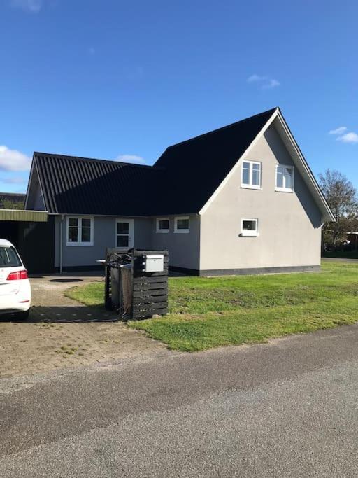 Hyggeligt Byhus Taet Ved Skov Og Togstation Ålbæk Екстериор снимка